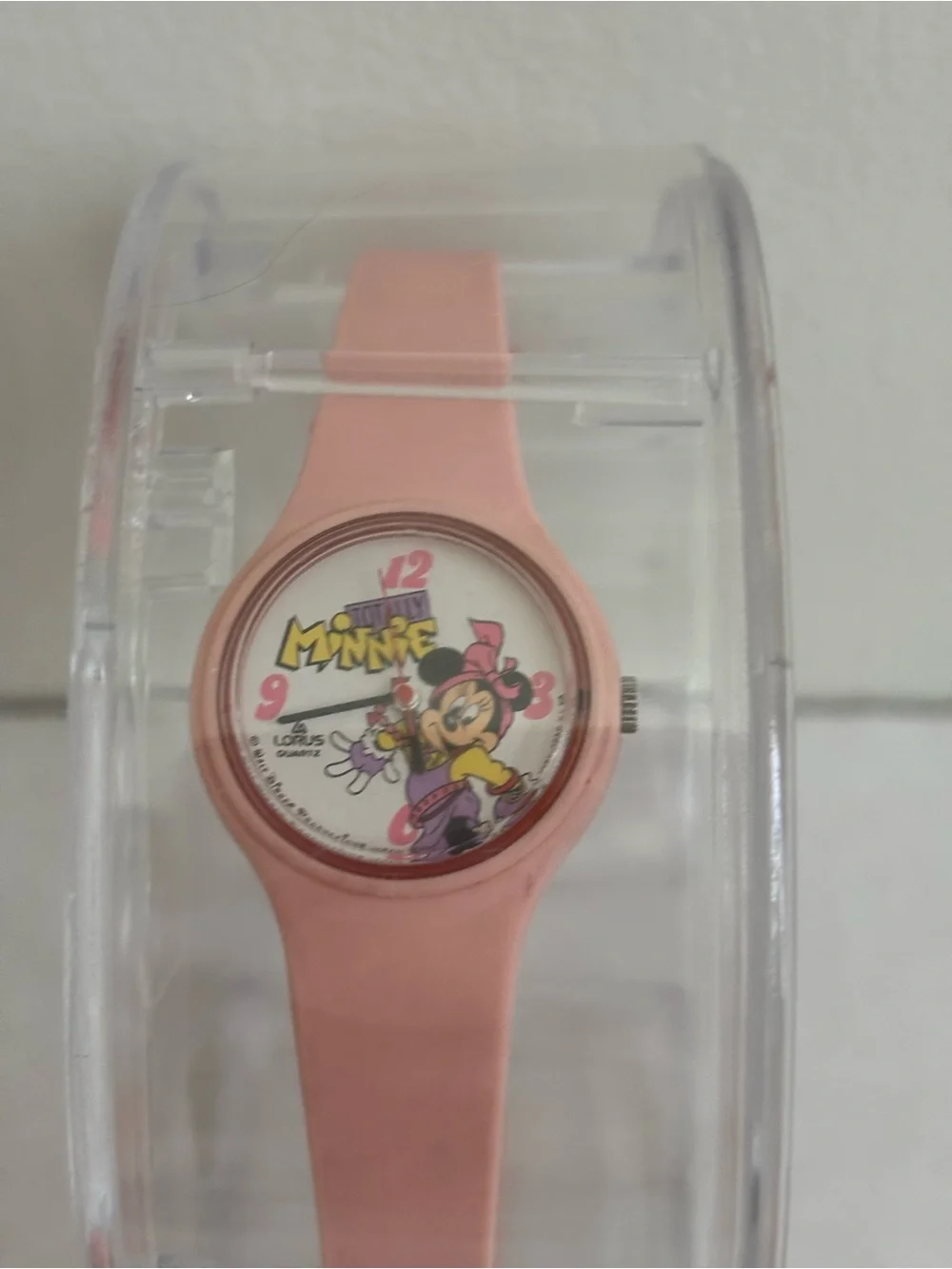Vintage Pink Childs Lorus Quartz Minnie Mouse Water Resistant Watch